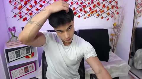 Ian  online show from February 25, 12:09 pm