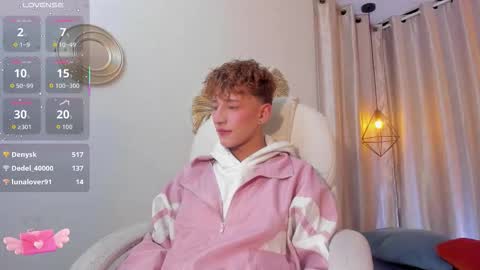 ian  online show from September 9, 2:55 am