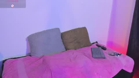 Ian Lark online show from April 10, 1:33 am