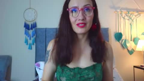 Iberian Moon online show from November 24, 5:33 pm