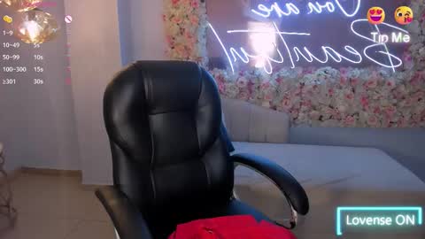 Snapshot of ibizajacobs chatting on October 23, 12:39 pm Ibiza online show from October 23, 12:39 pm