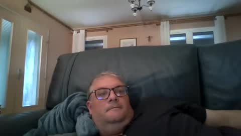 anonymouszz online show from July 14, 11:37 am