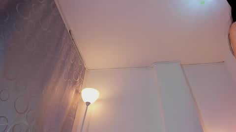 ice online show from March 7, 2:23 pm