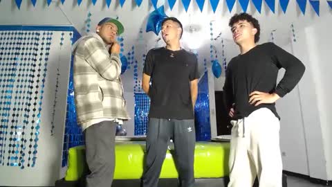 THOMAS AND DAMIAND online show from February 13, 12:43 pm