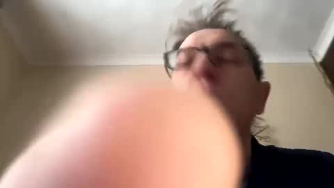 icums4u online show from December 15, 9:56 am