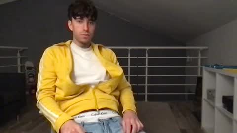 Snapshot of icyninesix chatting on February 4, 8:59 pm icyninesix online show from February 4, 8:59 pm