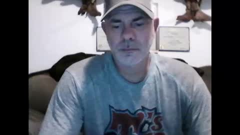Snapshot of idkwhyidothis348732 chatting on December 16, 11:50 pm idkwhyidothis348732 online show from December 16, 11:50 pm