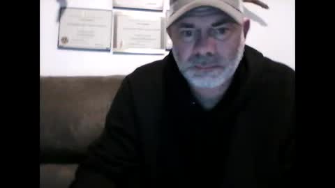 Snapshot of idkwhyidothis348732 chatting on February 19, 12:00 pm idkwhyidothis348732 online show from February 19, 12:00 pm