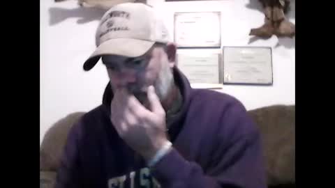 Snapshot of idkwhyidothis348732 chatting on January 15, 11:53 am idkwhyidothis348732 online show from January 15, 11:53 am