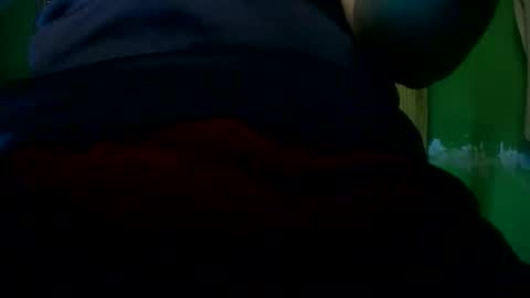 Nicolas online show from April 4, 1:12 am