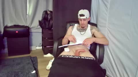 Amiri Roue online show from February 13, 1:05 pm