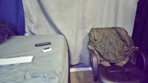 Amiri Roue online show from January 25, 6:23 am