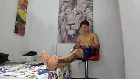 Snapshot of iham_28 chatting on February 13, 2:34 am Iham online show from February 13, 2:34 am