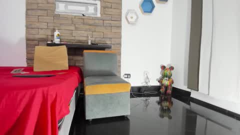 Snapshot of iham_28 chatting on October 28, 10:33 pm Iham online show from October 28, 10:33 pm