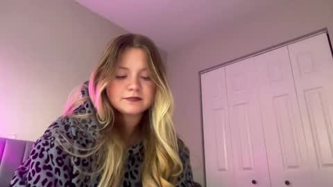 cassie online show from October 3, 11:13 pm