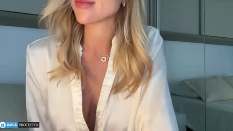 Ivy online show from November 7, 8:33 pm