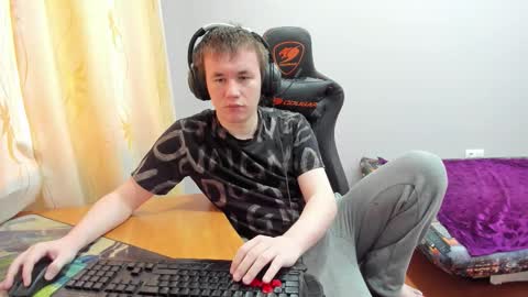 iliaskris online show from December 22, 10:22 am