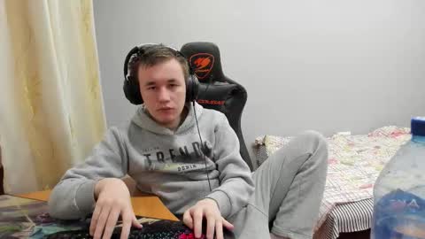 iliaskris online show from December 1, 4:10 am