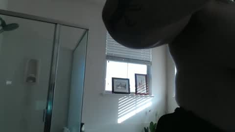 ilovesissyboys online show from November 25, 10:19 pm