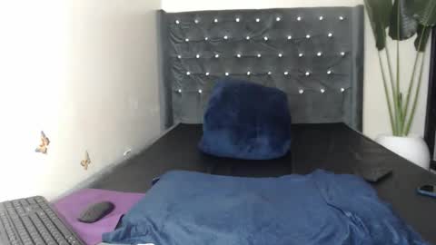 ilovewhitecockalot online show from October 30, 9:21 am