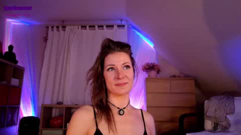 ilucyme online show from February 13, 6:26 pm