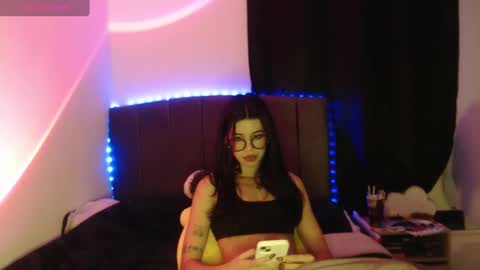 Ily Bea online show from October 4, 1:03 am