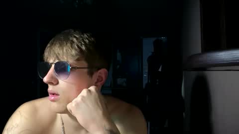 ilyahrr online show from April 18, 7:51 pm