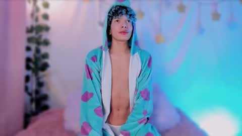 Snapshot of im_alejo chatting on October 15, 1:20 am Alejo independent model   online show from October 15, 1:20 am
