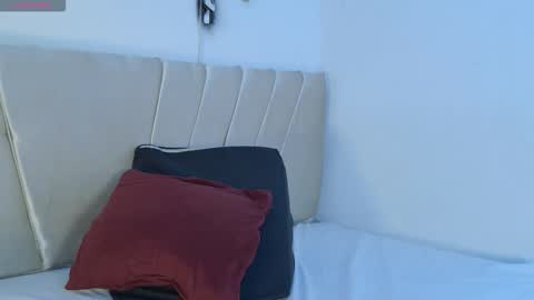 aurora online show from December 19, 9:43 pm