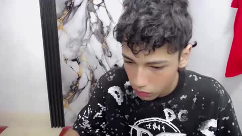 im_david01 online show from November 24, 12:37 pm