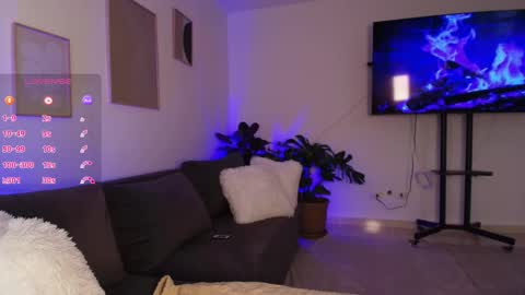 Eli  online show from April 4, 10:39 pm