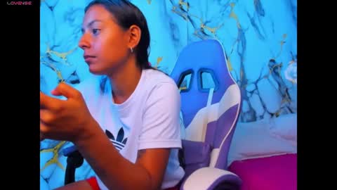 im_emma26 online show from August 1, 12:51 pm