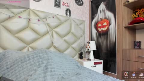  Im Gaia online show from October 20, 12:32 pm