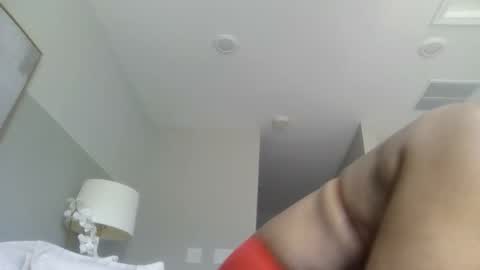 weet exy Cougar online show from April 8, 6:11 pm