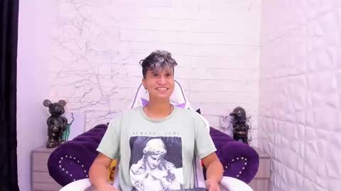 im_milan_rs online show from February 19, 3:28 am