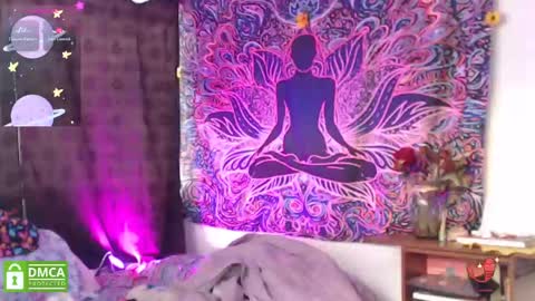 Cutie pie online show from March 8, 9:51 pm