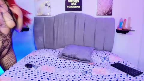 im_riley_ online show from June 2, 6:43 pm