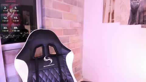 Scarlet  online show from October 10, 12:38 am