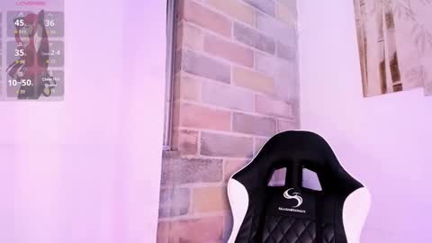 Scarlet  online show from October 16, 1:05 am