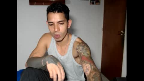 im_taylor24 online show from November 22, 2:21 am