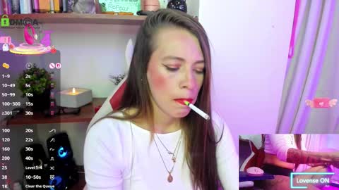 Lisa Hyga online show from November 12, 10:34 pm