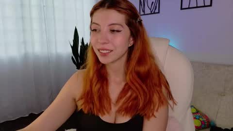 Sienna online show from December 17, 9:43 pm