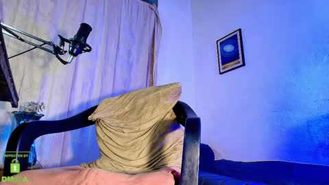 Daniel   thumb up me please its important Im new INDEPENDENT MODEL online show from September 24, 2:40 am