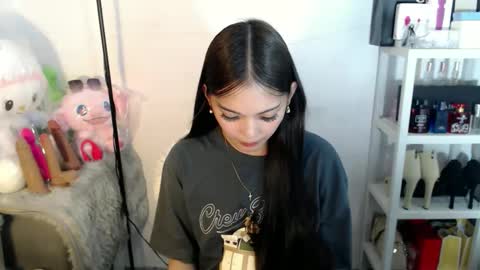 Aki online show from April 15, 4:54 pm