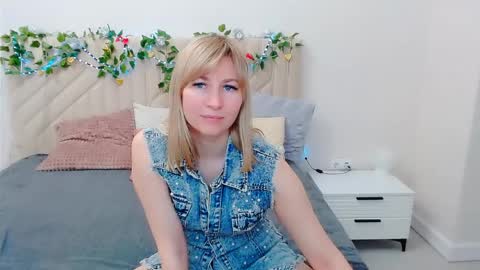 incredible_ariela online show from April 2, 11:06 am