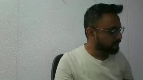 indian1433 online show from November 28, 4:31 am