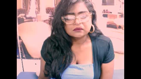 indianbombshell4u online show from January 24, 6:46 am