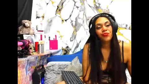 Lia online show from May 31, 6:09 pm