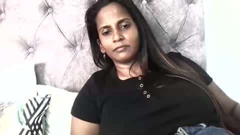 priya online show from December 1, 12:58 pm