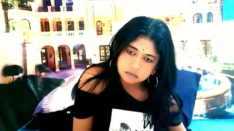 Mika online show from October 31, 7:14 pm